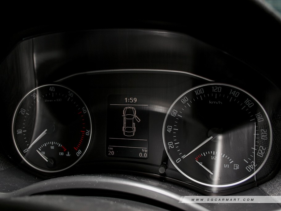https://i.i-sgcm.com/new_cars/cars/10756/10756_g47