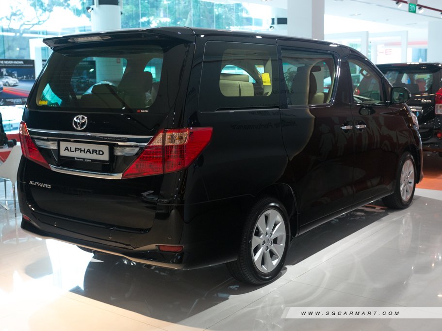 https://i.i-sgcm.com/new_cars/cars/10757/10757_g25