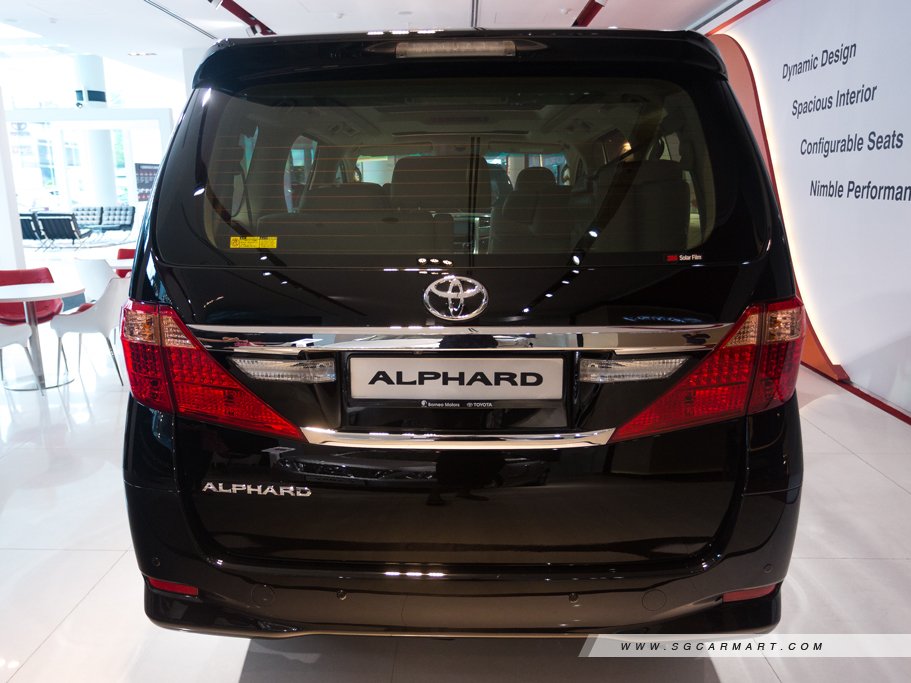 https://i.i-sgcm.com/new_cars/cars/10757/10757_g26
