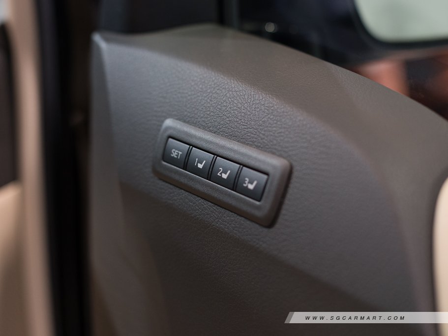 https://i.i-sgcm.com/new_cars/cars/10757/10757_g47