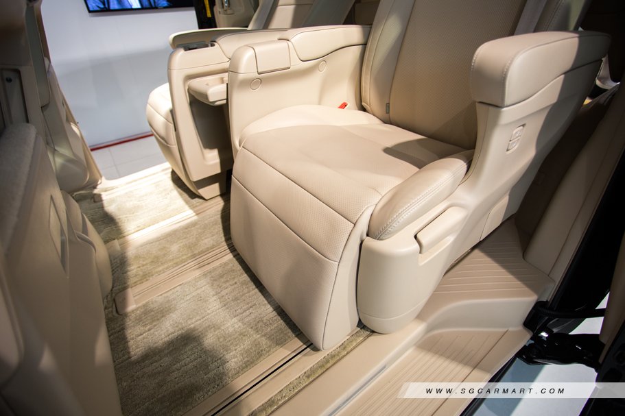 https://i.i-sgcm.com/new_cars/cars/10757/10757_g51