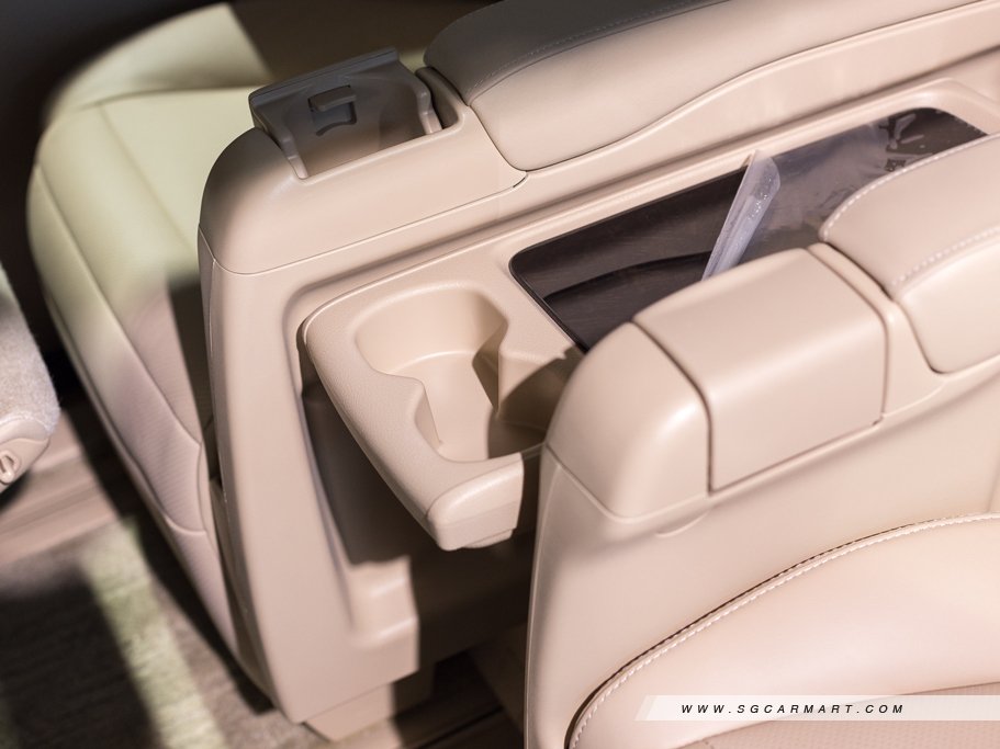 https://i.i-sgcm.com/new_cars/cars/10757/10757_g52
