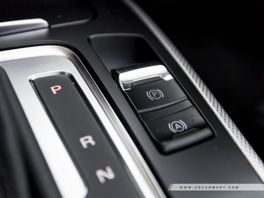 https://i.i-sgcm.com/new_cars/cars/10763/10763_g113