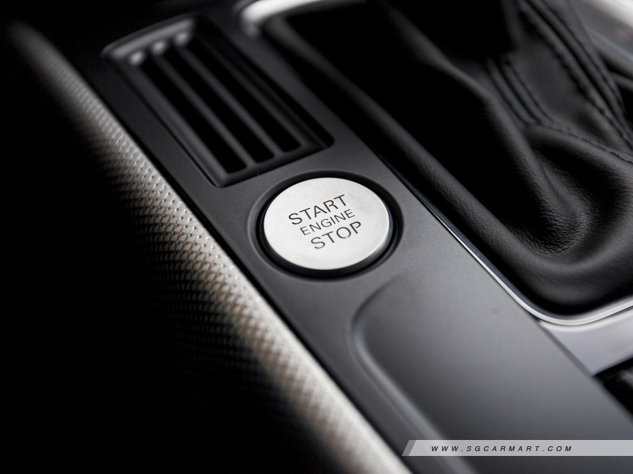 https://i.i-sgcm.com/new_cars/cars/10763/10763_g114