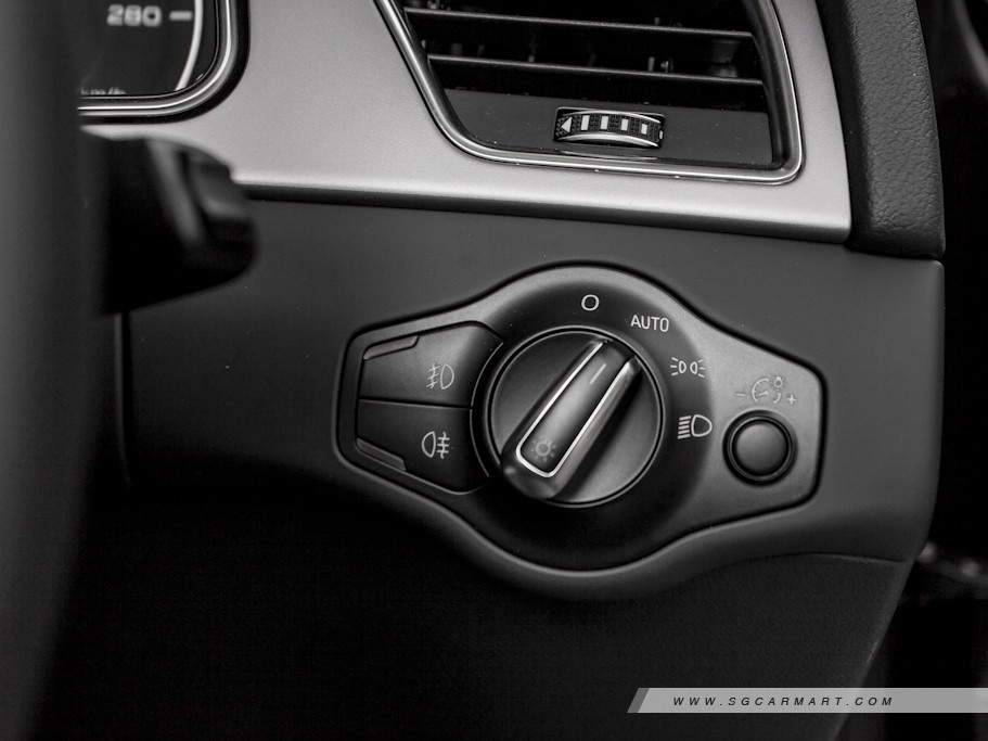 https://i.i-sgcm.com/new_cars/cars/10763/10763_g115