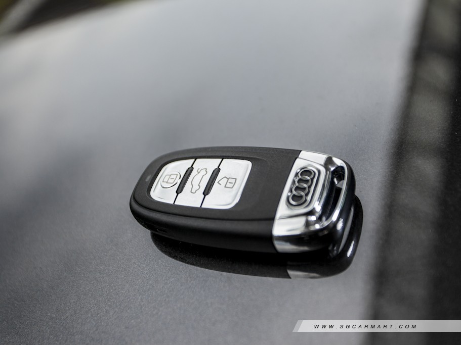 https://i.i-sgcm.com/new_cars/cars/10763/10763_g123