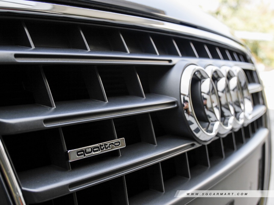 https://i.i-sgcm.com/new_cars/cars/10763/10763_g70