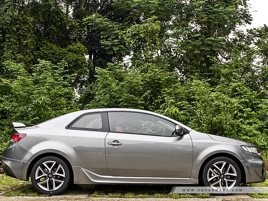 Kia Cerato Forte Koup 1.6 SX 6-Speed 24
