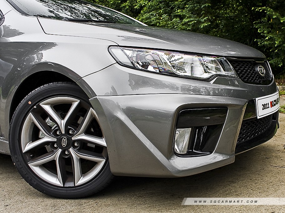 Kia Cerato Forte Koup 1.6 SX 6-Speed 26