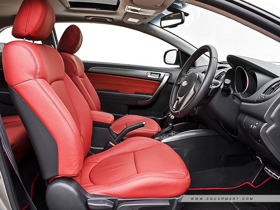 Kia Cerato Forte Koup 1.6 SX 6-Speed 34