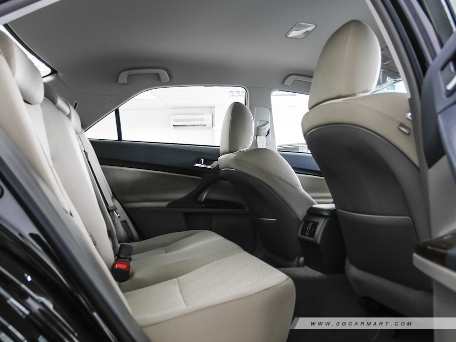 https://i.i-sgcm.com/new_cars/cars/10766/10766_g11