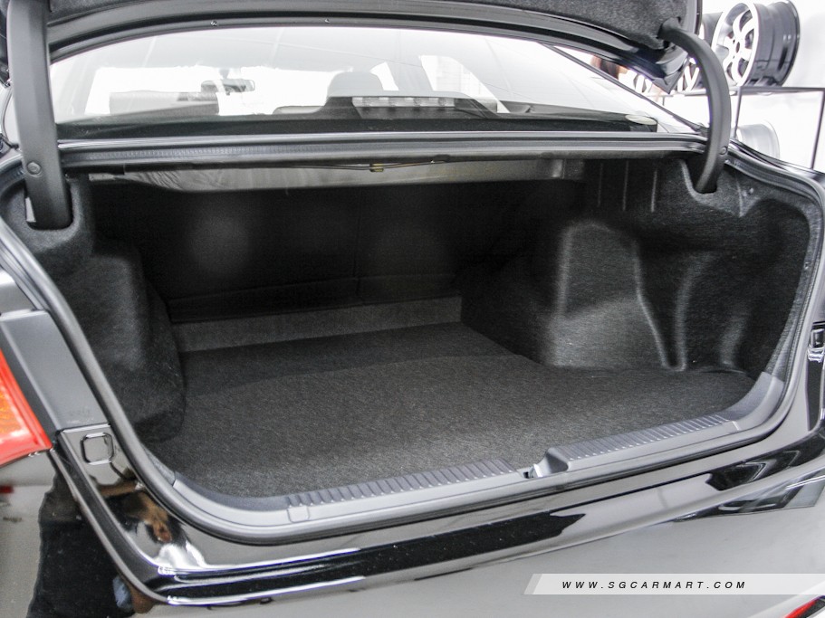 https://i.i-sgcm.com/new_cars/cars/10766/10766_g21