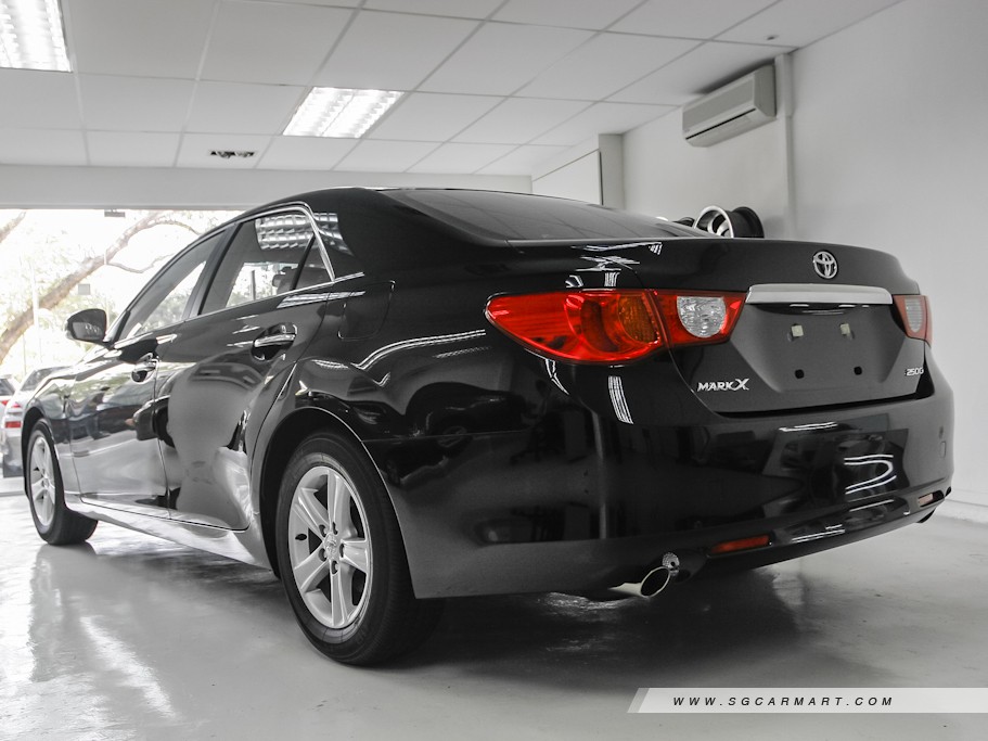 https://i.i-sgcm.com/new_cars/cars/10766/10766_g4