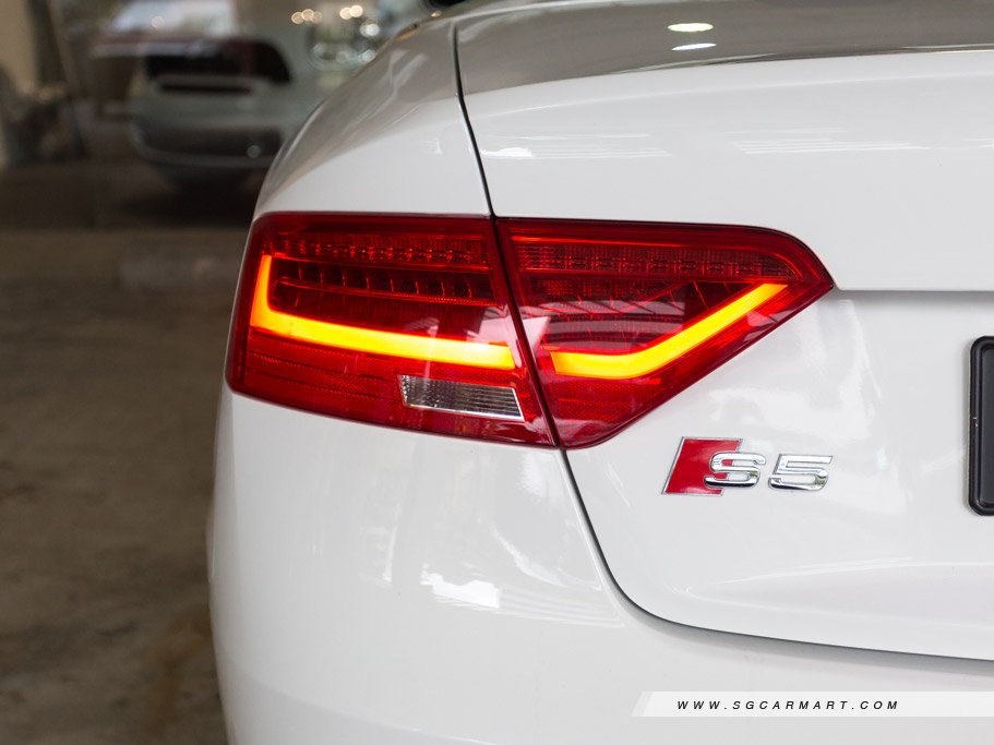https://i.i-sgcm.com/new_cars/cars/10774/10774_g10