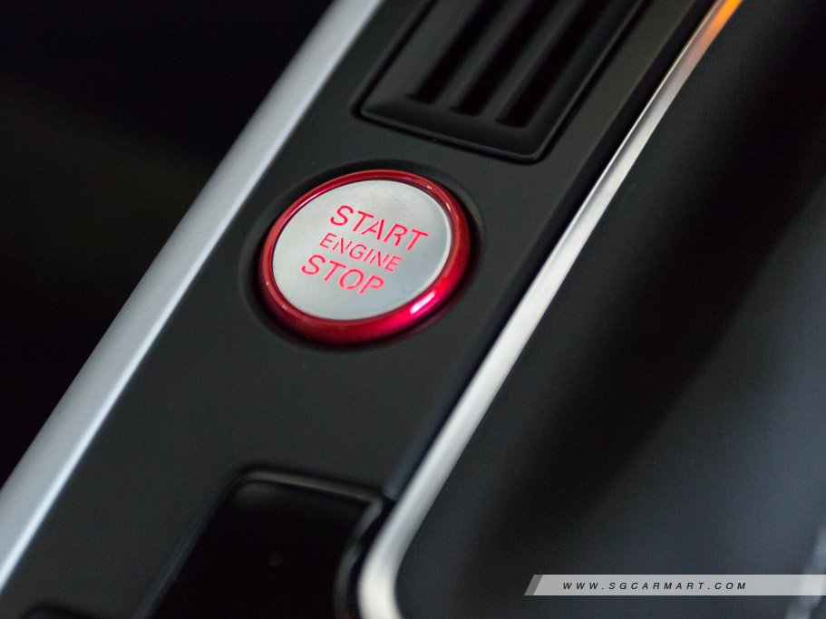 https://i.i-sgcm.com/new_cars/cars/10774/10774_g23