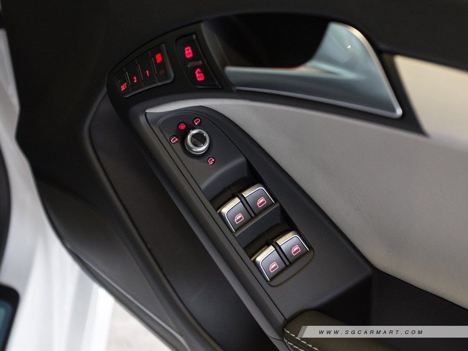 https://i.i-sgcm.com/new_cars/cars/10774/10774_g24