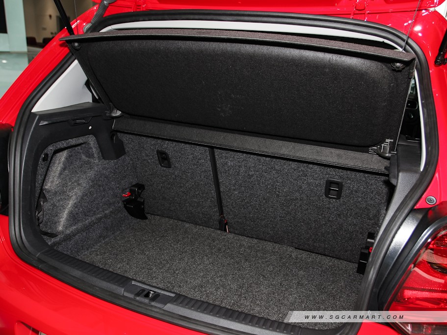 https://i.i-sgcm.com/new_cars/cars/10782/10782_g14