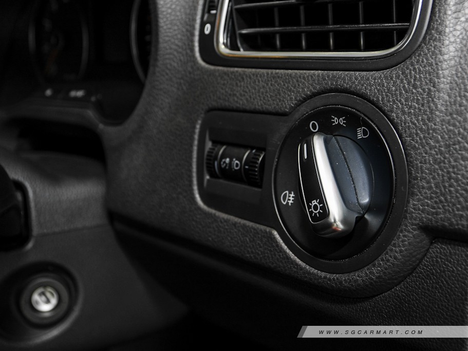 https://i.i-sgcm.com/new_cars/cars/10782/10782_g21