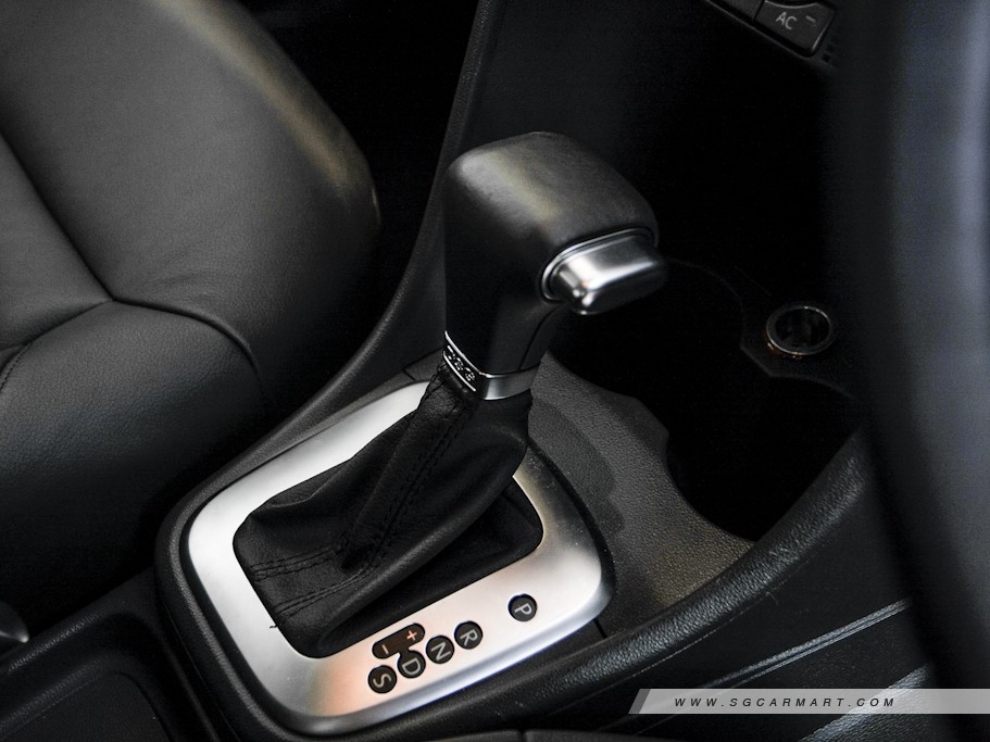 https://i.i-sgcm.com/new_cars/cars/10782/10782_g22