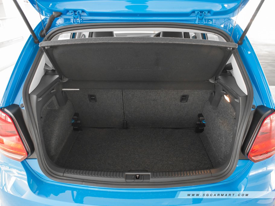 https://i.i-sgcm.com/new_cars/cars/10782/10782_g51