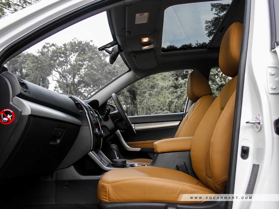 https://i.i-sgcm.com/new_cars/cars/10787/10787_g14