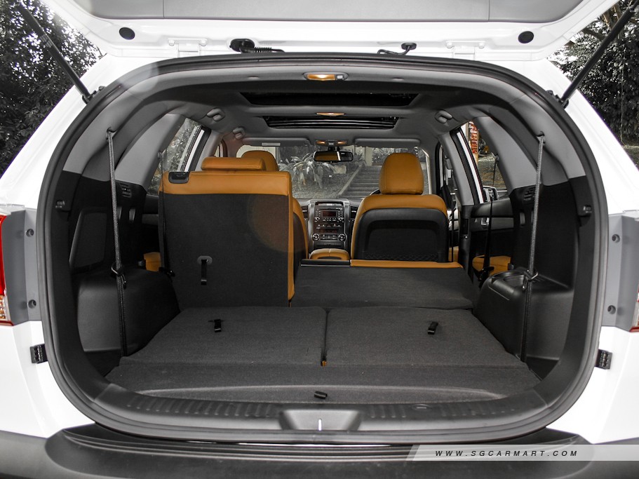 https://i.i-sgcm.com/new_cars/cars/10787/10787_g18