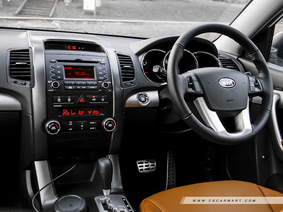 https://i.i-sgcm.com/new_cars/cars/10787/10787_g20