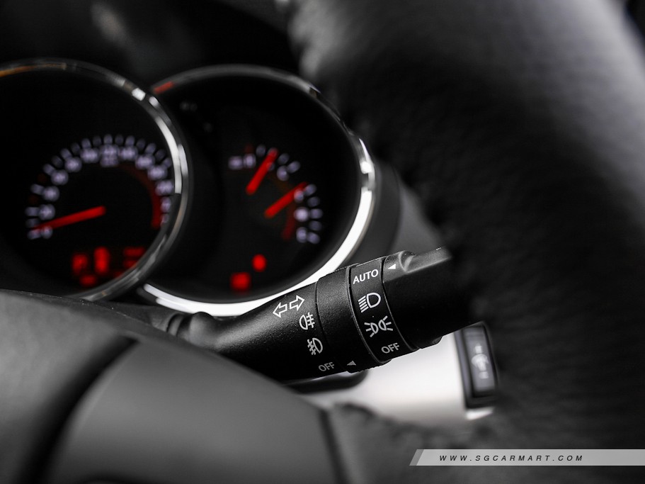 https://i.i-sgcm.com/new_cars/cars/10787/10787_g24