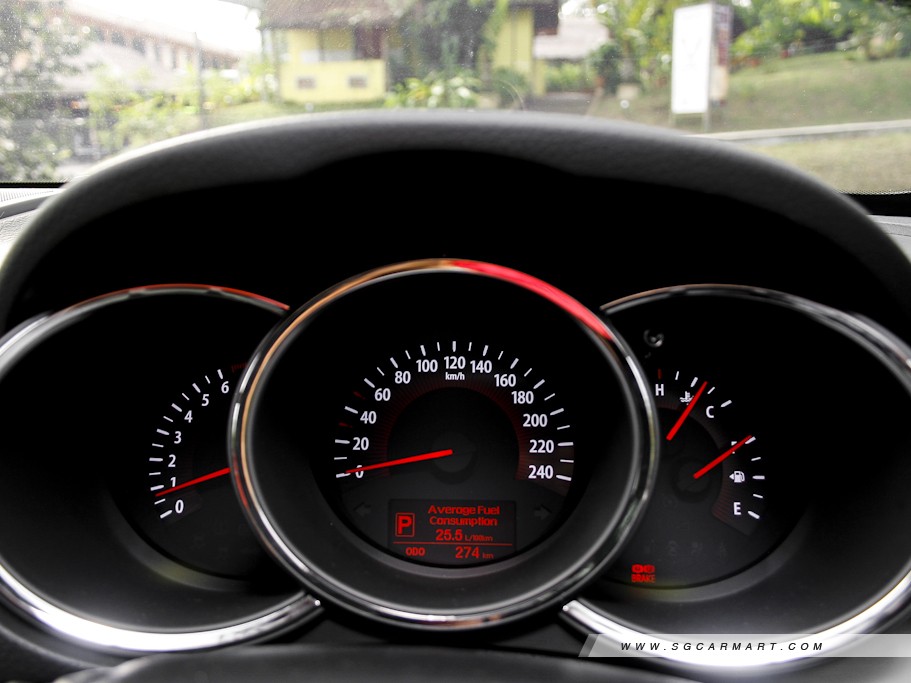 https://i.i-sgcm.com/new_cars/cars/10787/10787_g26