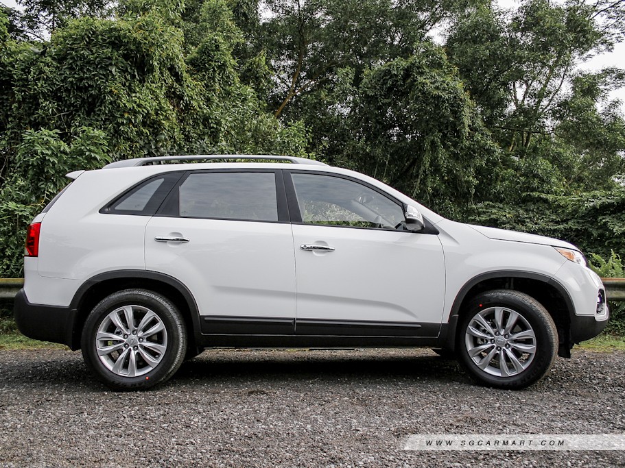 https://i.i-sgcm.com/new_cars/cars/10787/10787_g5