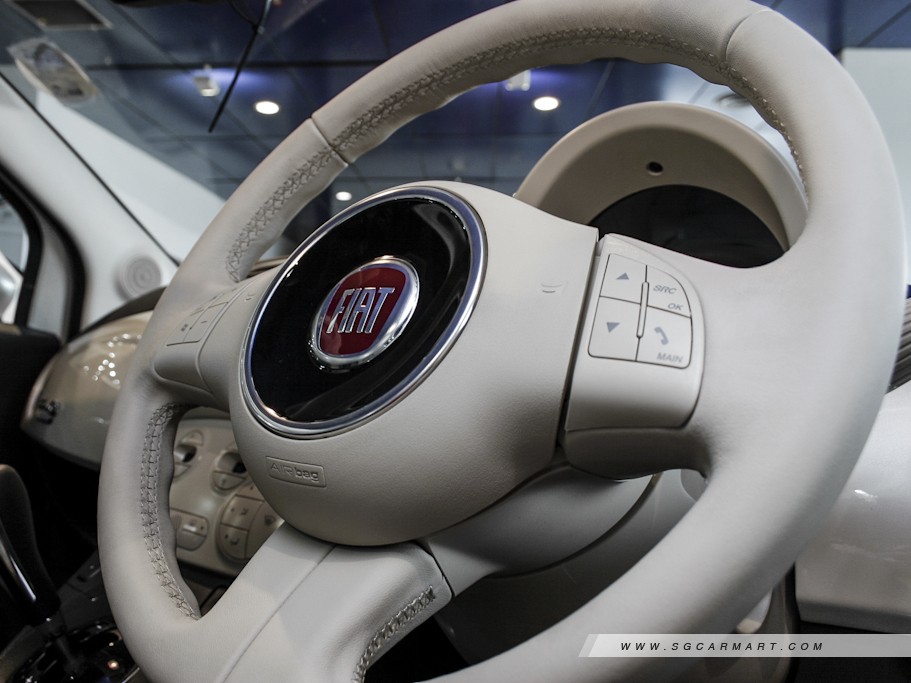 https://i.i-sgcm.com/new_cars/cars/10789/10789_g17
