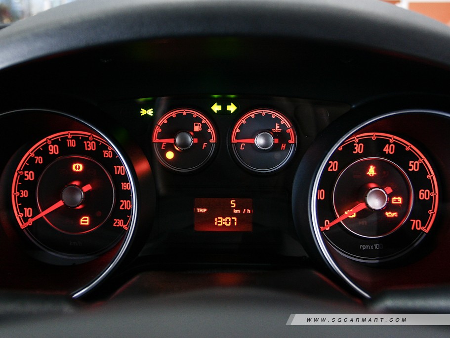 https://i.i-sgcm.com/new_cars/cars/10795/10795_g16