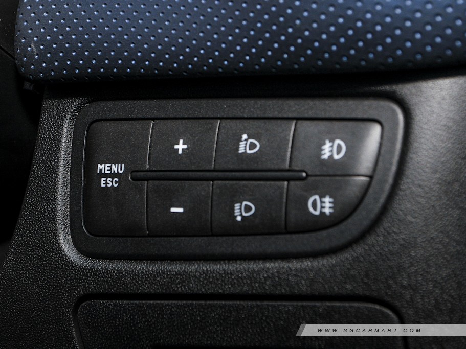 https://i.i-sgcm.com/new_cars/cars/10795/10795_g17