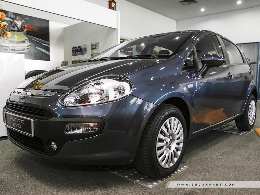 https://i.i-sgcm.com/new_cars/cars/10795/10795_g1
