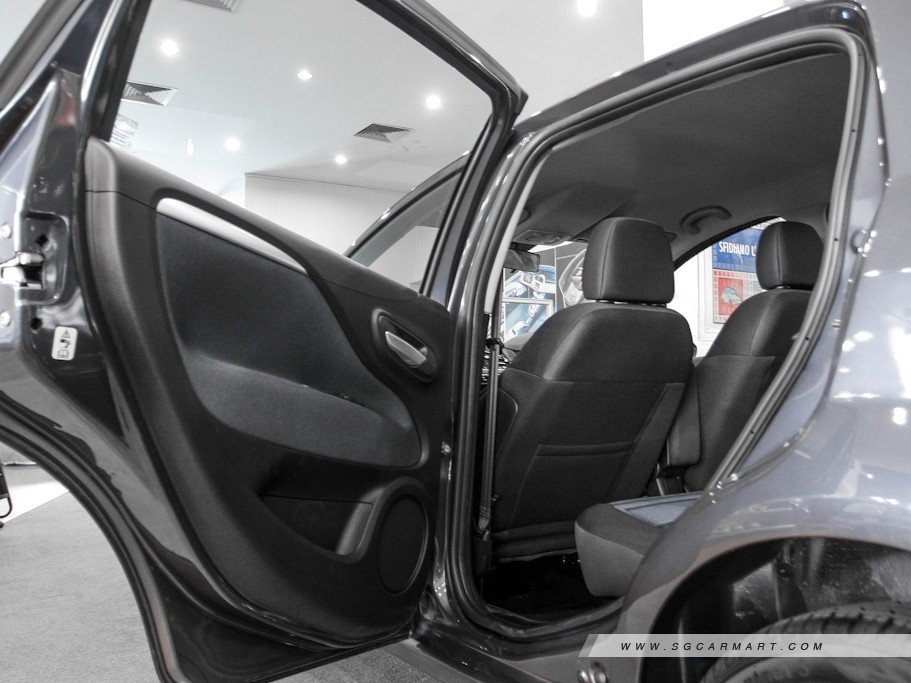 https://i.i-sgcm.com/new_cars/cars/10795/10795_g7