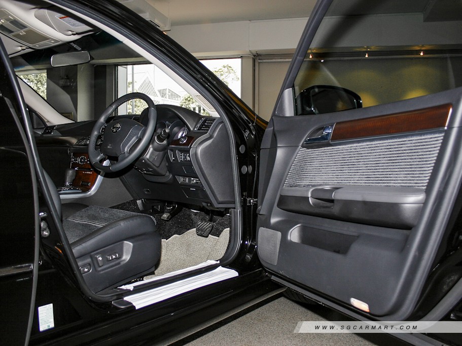https://i.i-sgcm.com/new_cars/cars/10809/10809_g5