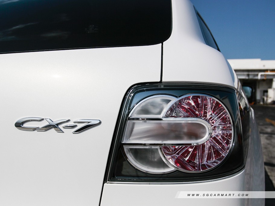 https://i.i-sgcm.com/new_cars/cars/10815/10815_g10
