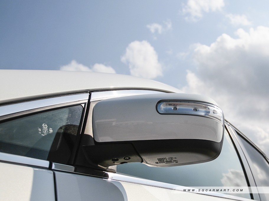 https://i.i-sgcm.com/new_cars/cars/10815/10815_g7