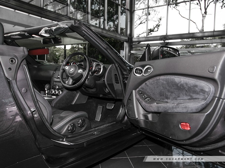https://i.i-sgcm.com/new_cars/cars/10827/10827_g14