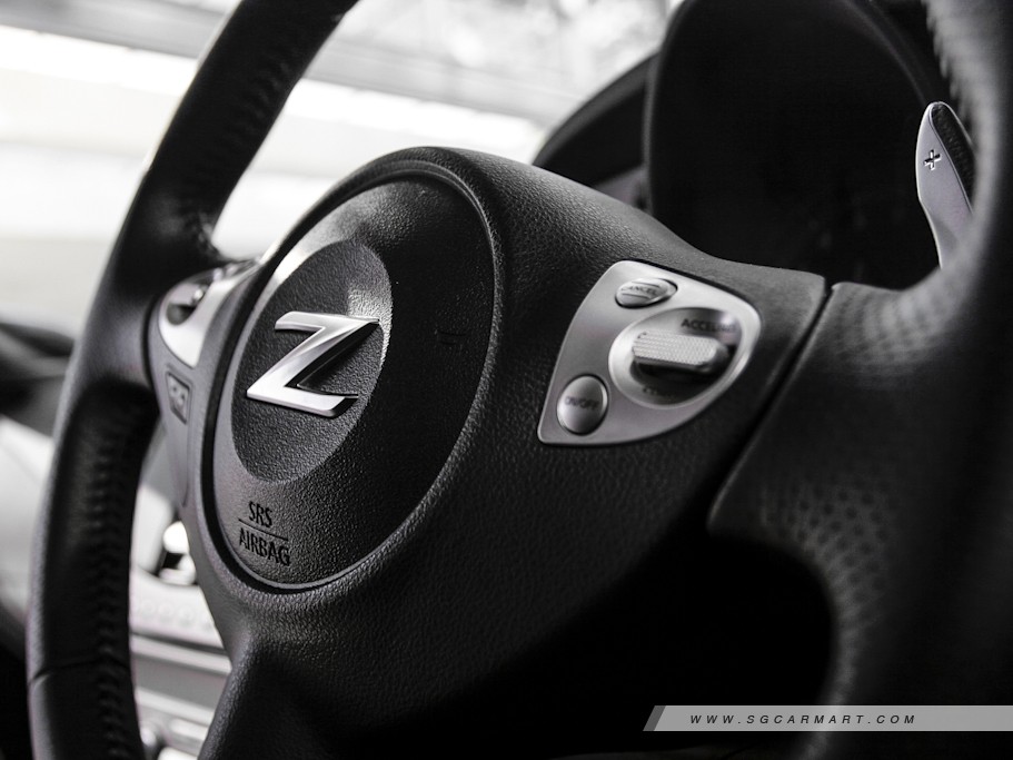 https://i.i-sgcm.com/new_cars/cars/10827/10827_g17