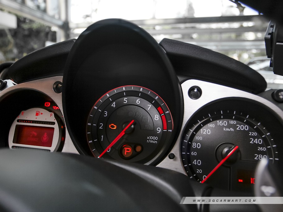 https://i.i-sgcm.com/new_cars/cars/10827/10827_g21