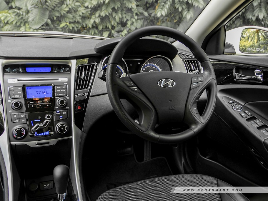 https://i.i-sgcm.com/new_cars/cars/10830/10830_g18