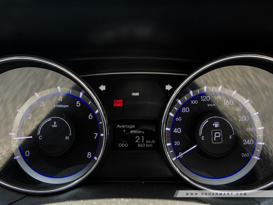 https://i.i-sgcm.com/new_cars/cars/10830/10830_g19
