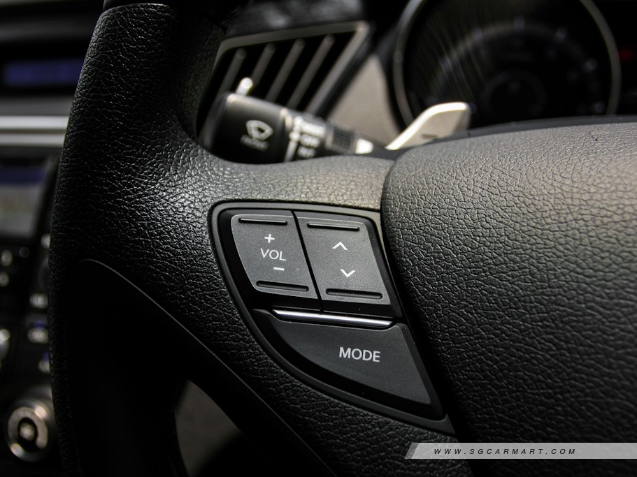 https://i.i-sgcm.com/new_cars/cars/10830/10830_g20