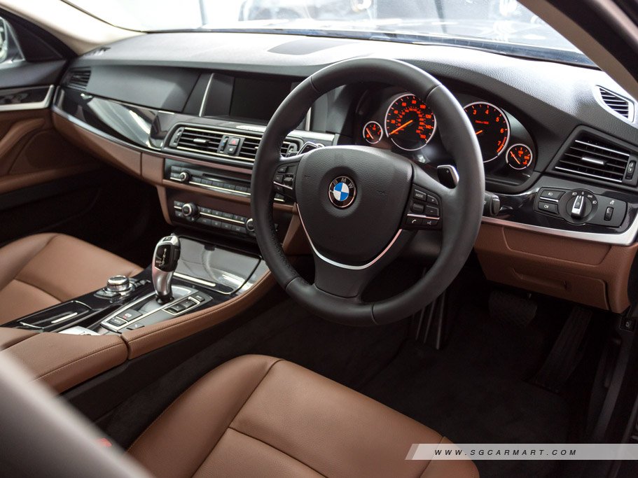 https://i.i-sgcm.com/new_cars/cars/10832/10832_g131