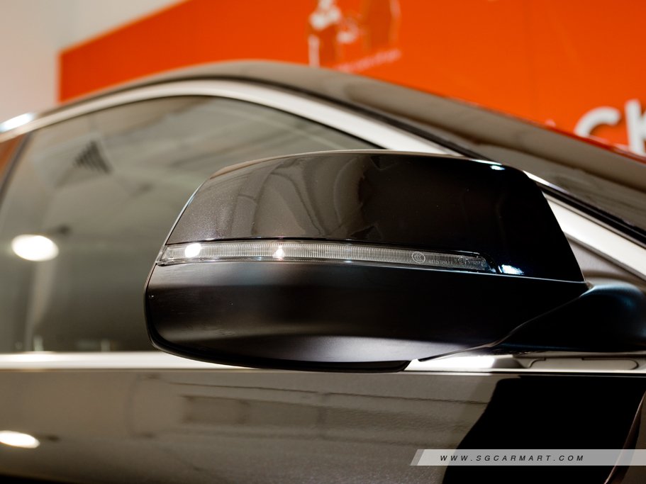 https://i.i-sgcm.com/new_cars/cars/10832/10832_g94