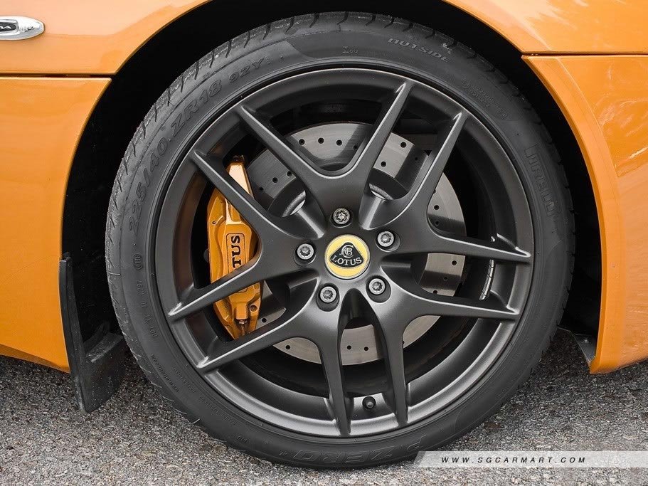 Lotus Evora 28