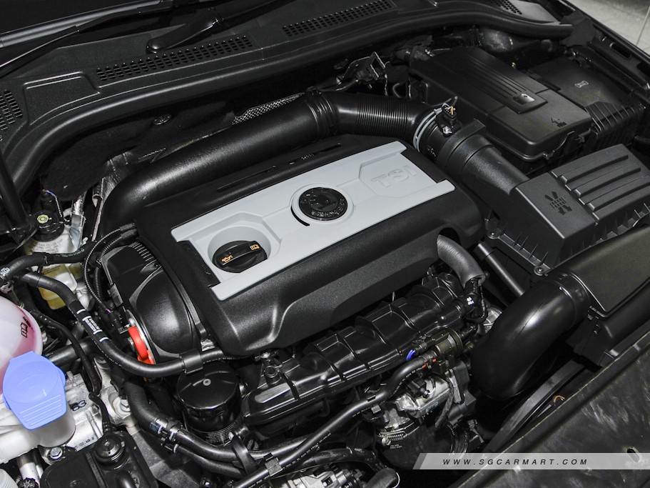https://i.i-sgcm.com/new_cars/cars/10834/10834_g25