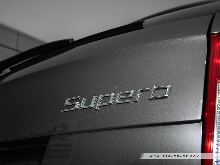 https://i.i-sgcm.com/new_cars/cars/10834/10834_g8