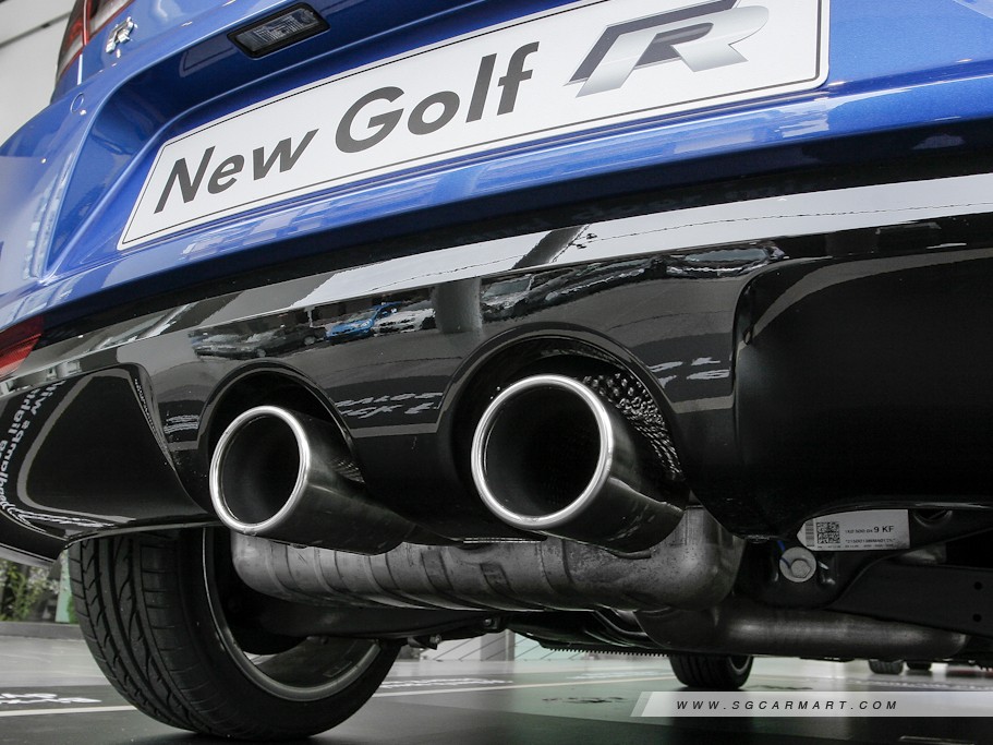 https://i.i-sgcm.com/new_cars/cars/10835/10835_g10